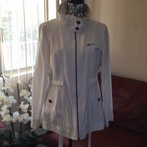 White versatile jacket 🧥